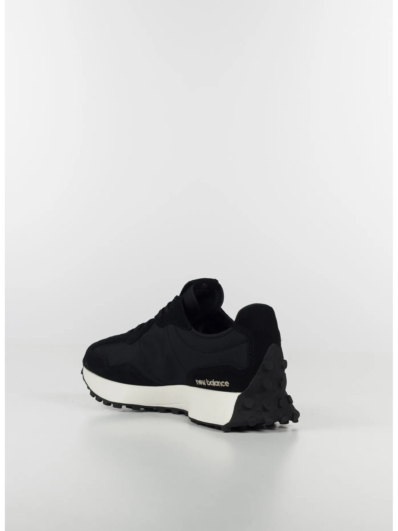     -NEW BALANCE    -SCARPA 327-